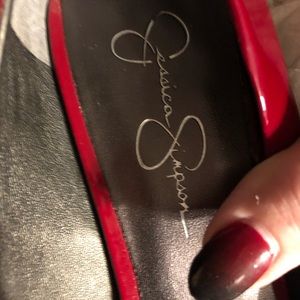 Beautiful, loved Jessica Simpson pumps.